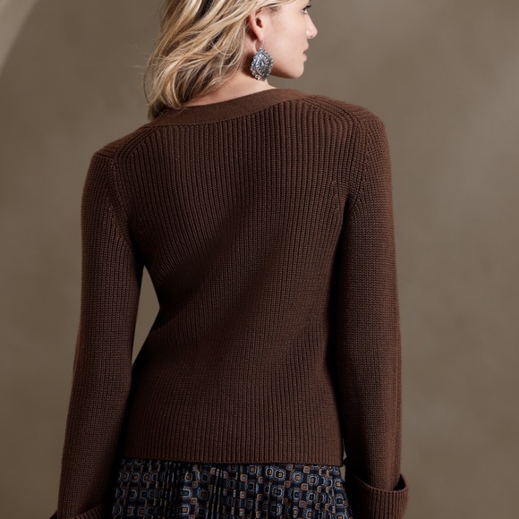 NWT BANANA REPUBLIC Cotton Blend Chunky Cardigan in Black, Size Medium - Picture 2 of 5